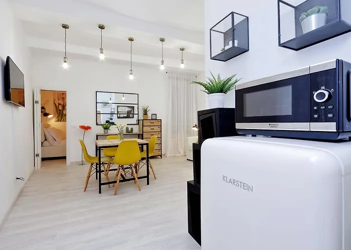 Romeasyoulike - Monti Experience 80 * Rome